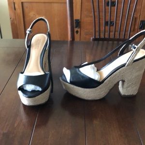 Schultz Sandal - Camilly